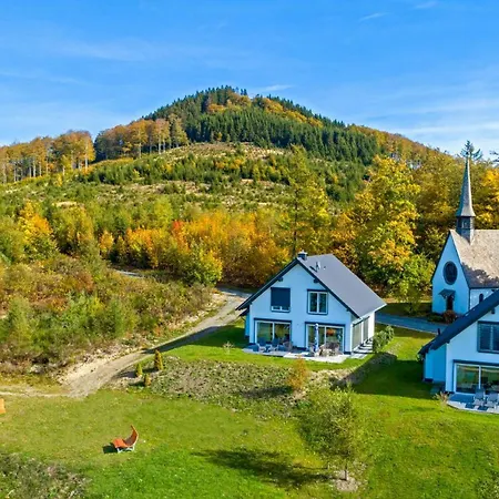 Vakantiehuis Modern Nature Idyll With Sauna And Panoramic View *